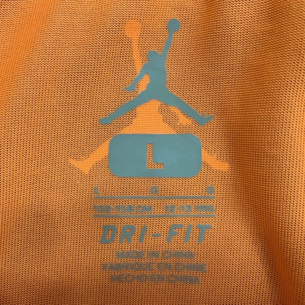 [SOLD] NWT Jordan Dri-Fit Shirt Boys Size L - Picture 4 of 5
